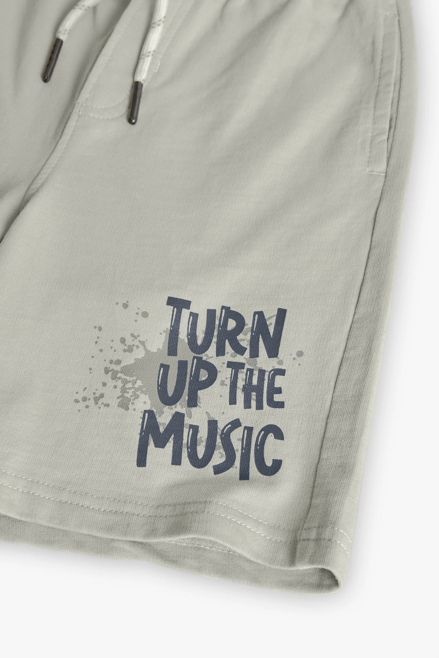 Шорти Turn up the music